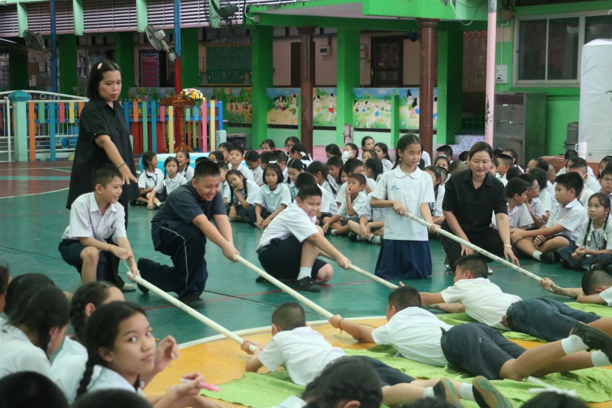 กิจกรรมวัคซีนจมน้ำ ป้องกันอุบัติภัยทางน้ำและการจมน้ำของนักเรียน